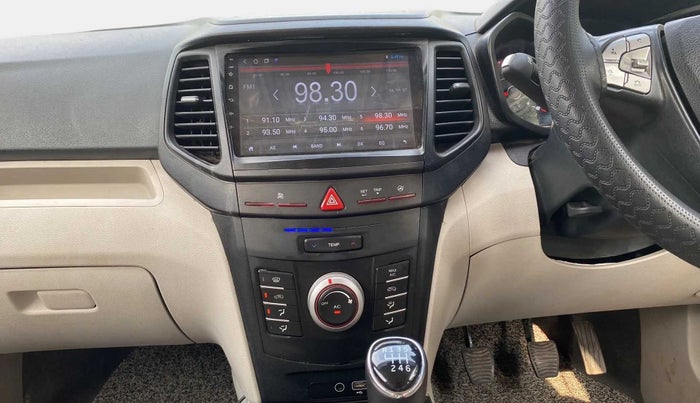 2022 Mahindra XUV300 W6 1.2 PETROL, Petrol, Manual, 16,629 km, Air Conditioner