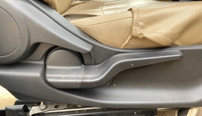 2019 Honda Amaze 1.2L I-VTEC VX, Petrol, Manual, 60,074 km, Driver Side Adjustment Panel