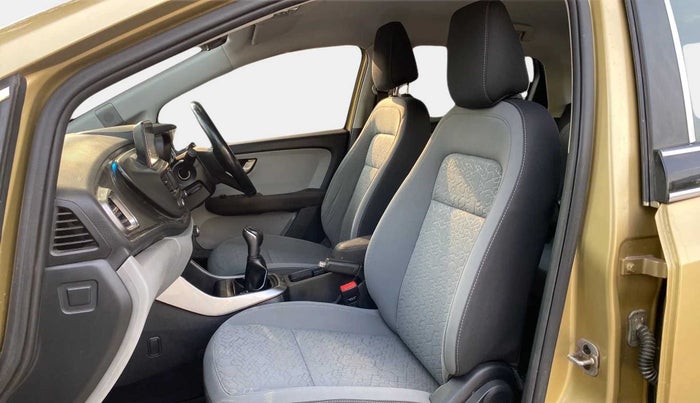 2020 Tata ALTROZ XZ PETROL, Petrol, Manual, 72,853 km, Right Side Front Door Cabin