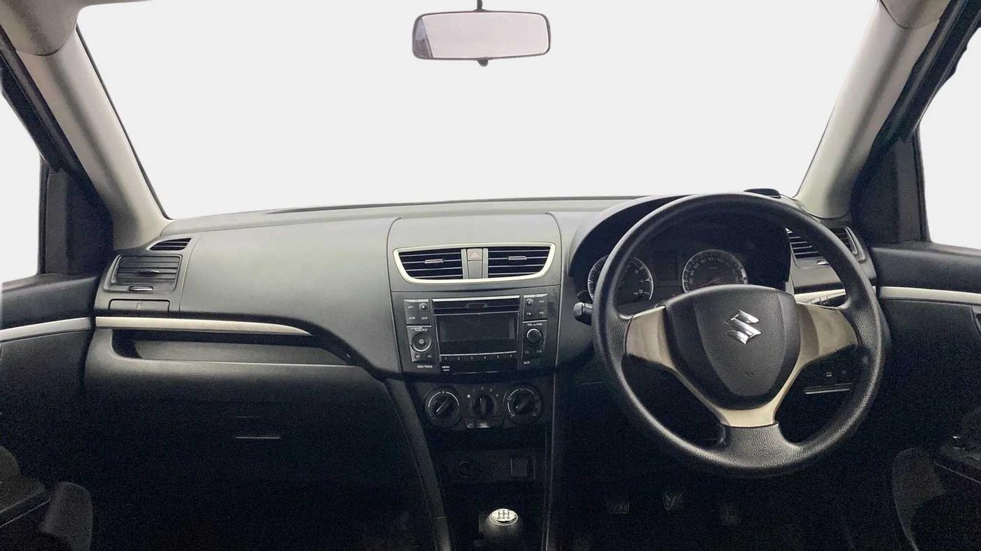 2015 Maruti Swift VXI, Petrol, Manual, 93,255 km, Dashboard