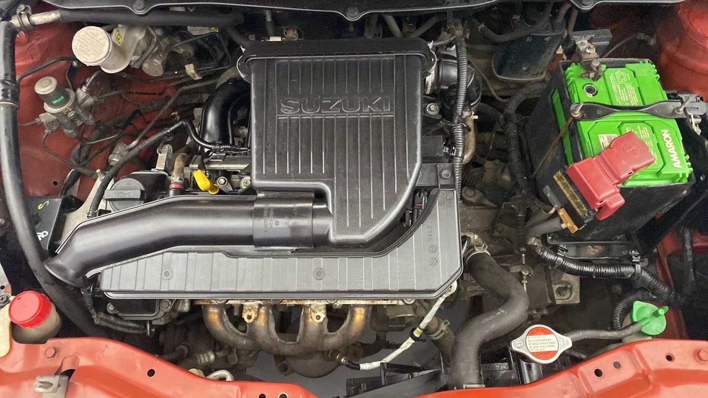 2015 Maruti Swift VXI, Petrol, Manual, 93,255 km, Open Bonet