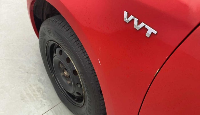 2015 Maruti Swift VXI, Petrol, Manual, 92,795 km, Left fender - Lining loose