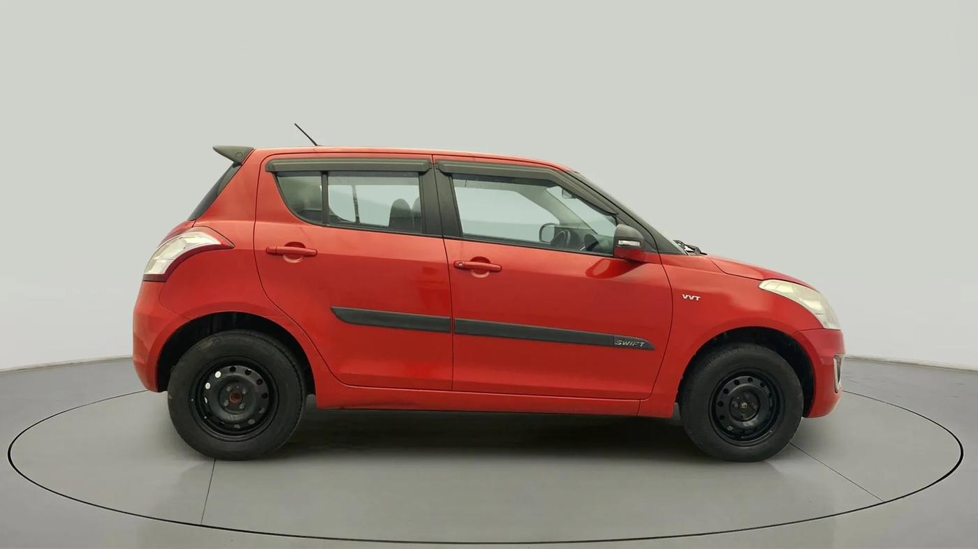 2015 Maruti Swift VXI, Petrol, Manual, 93,255 km, Right Side View