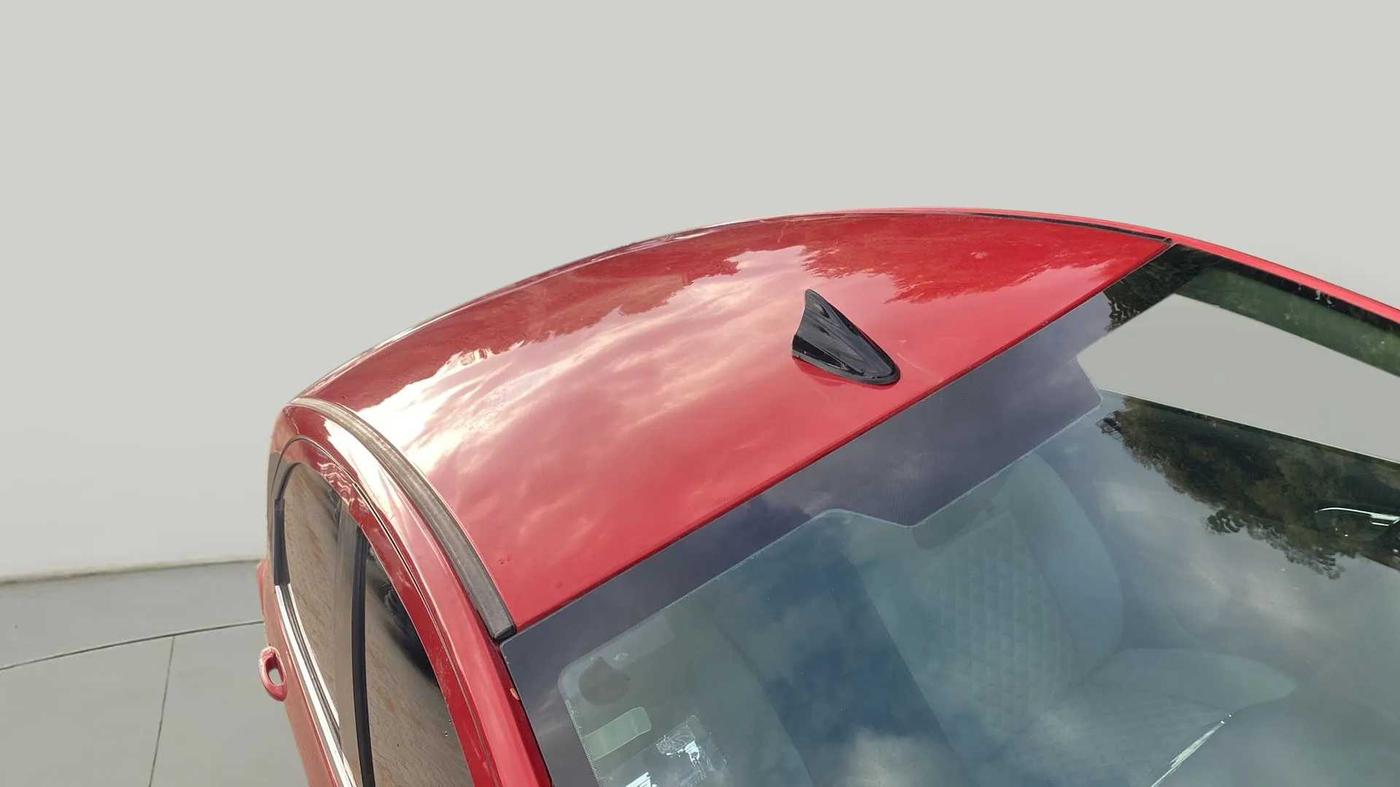 2017 Tata Tiago XZ PETROL, Petrol, Manual, 46,635 km, Roof