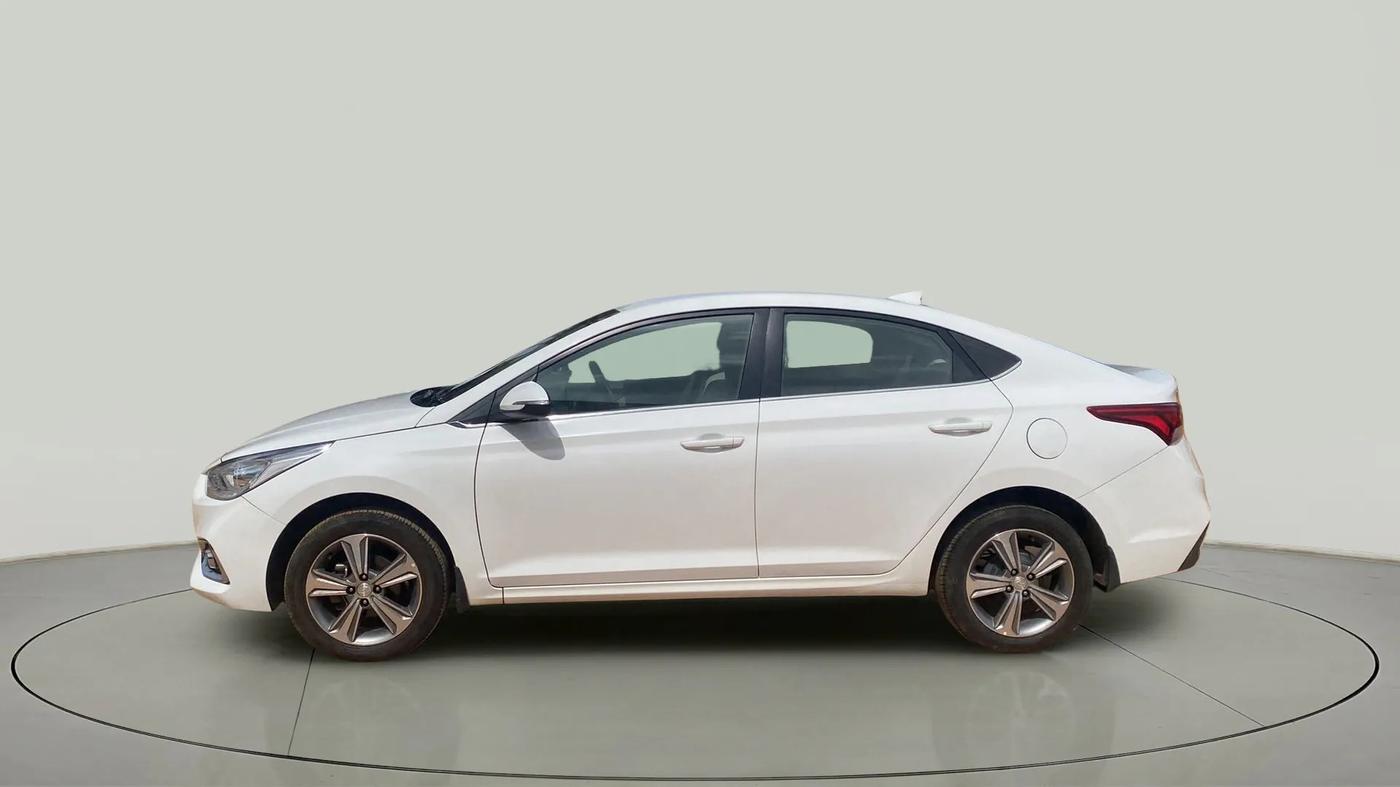 2017 Hyundai Verna 1.6 VTVT SX, Petrol, Manual, 36,349 km, Left Side
