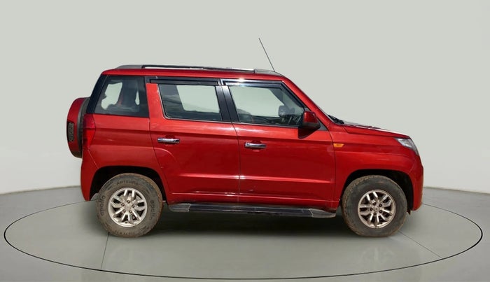 2016 Mahindra TUV300 T8, Diesel, Manual, 29,721 km, Right Side View