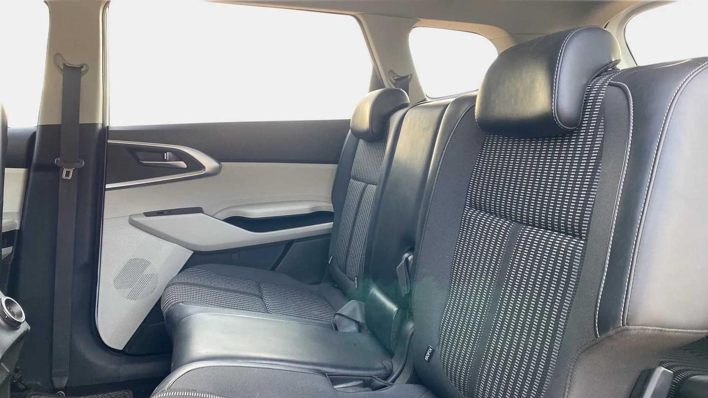 2022 KIA CARENS PRESTIGE 1.5 DIESEL 7 STR, Diesel, Manual, 37,095 km, Right Side Rear Door Cabin