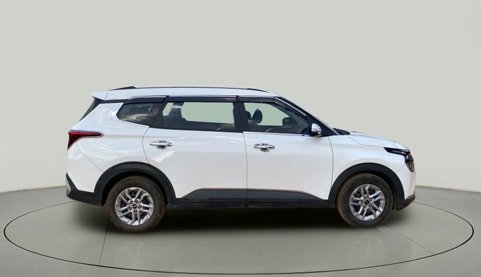 2022 KIA CARENS PRESTIGE 1.5 DIESEL 7 STR, Diesel, Manual, 37,095 km, Right Side View