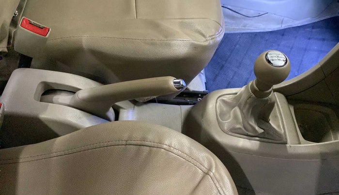 2014 Maruti Swift Dzire VXI, Petrol, Manual, 58,375 km, Gear Lever