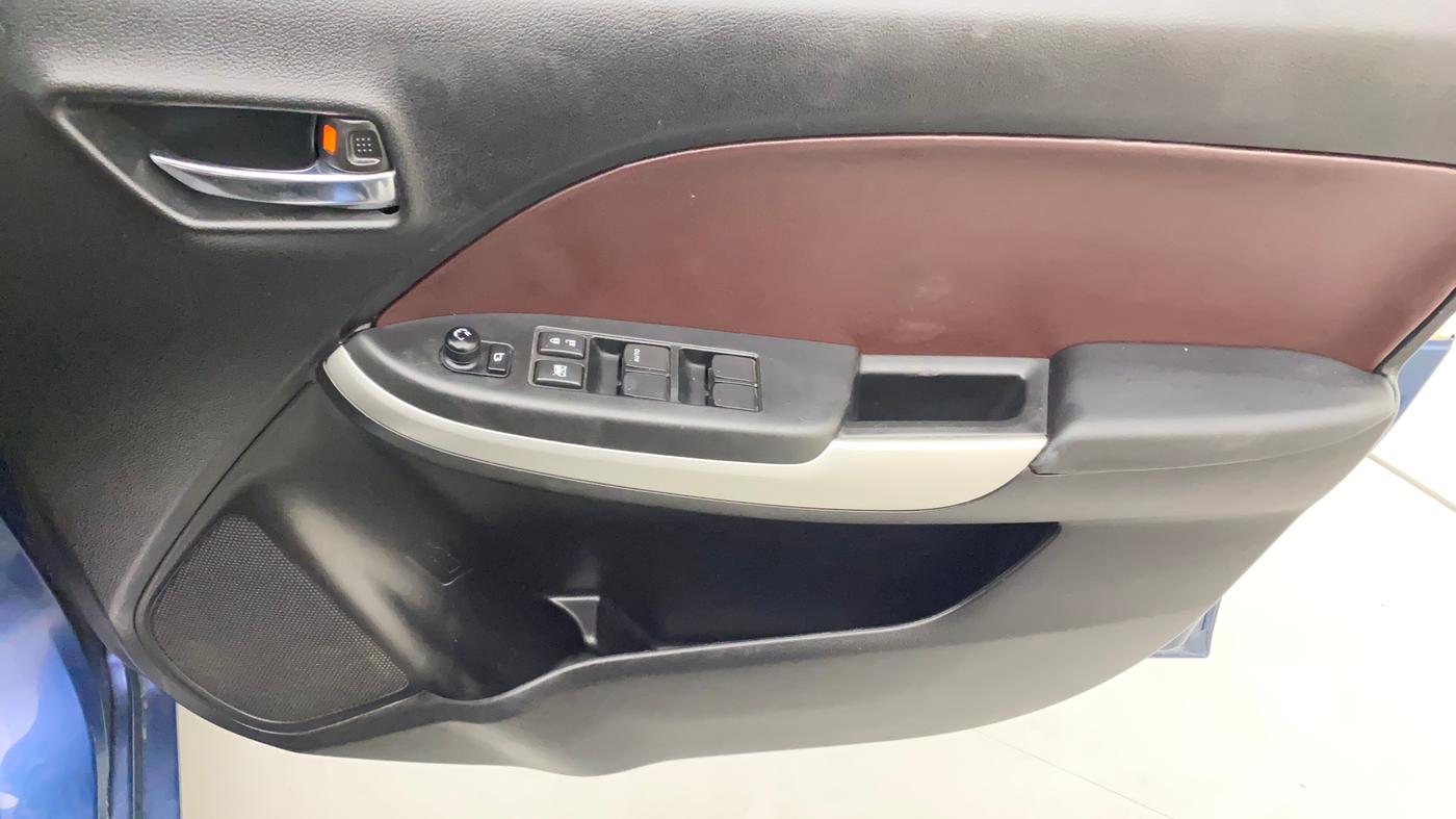 2017 Maruti Baleno DELTA PETROL 1.2, Petrol, Manual, 39,737 km, Driver Side Door Panels Control