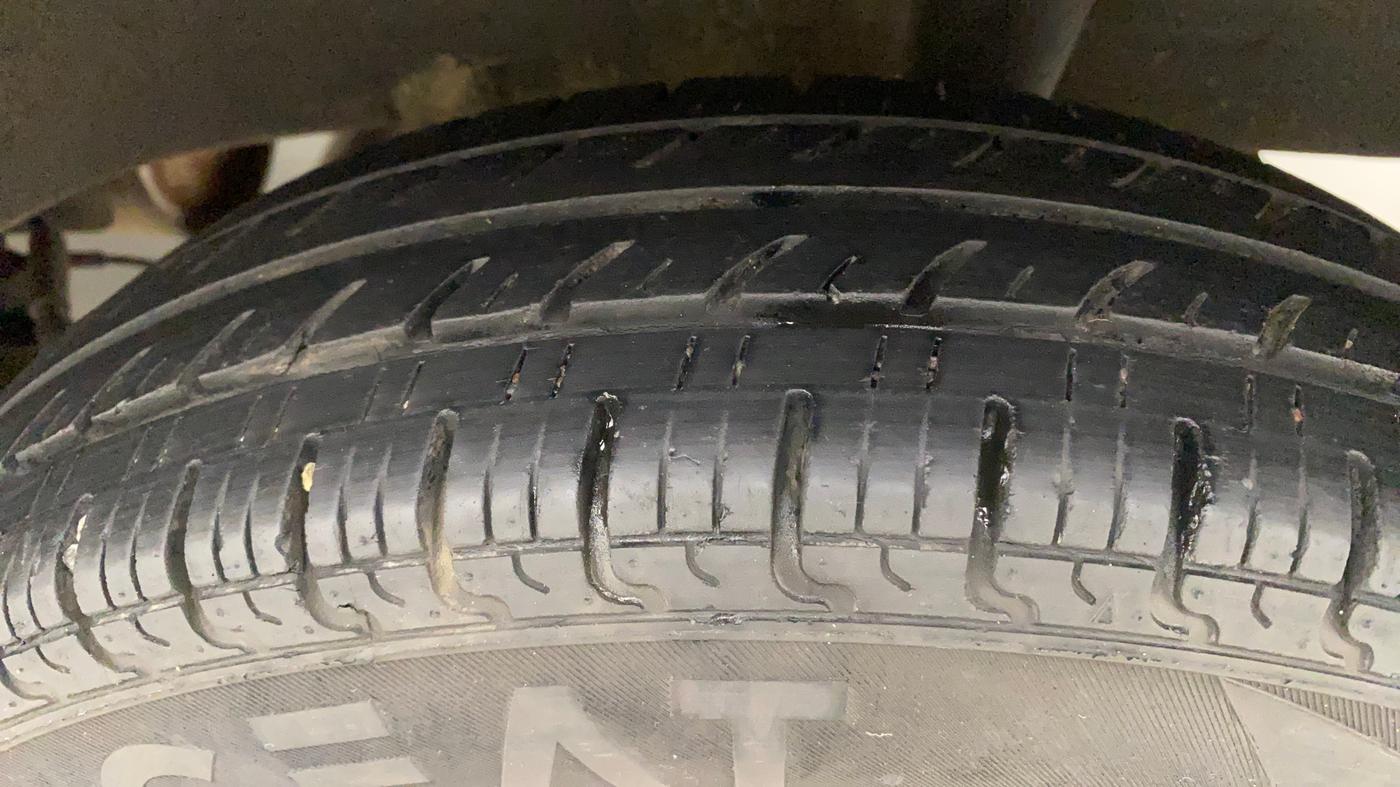 2019 Datsun Redi Go T (O), Petrol, Manual, 24,502 km, Left Rear Tyre Tread