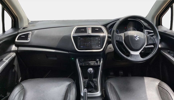 2016 Maruti S Cross ALPHA 1.3, Diesel, Manual, 66,434 km, Dashboard