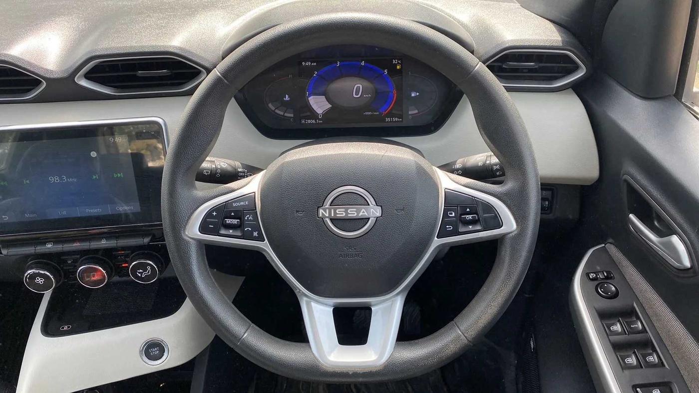 2021 Nissan MAGNITE XV TURBO, Petrol, Manual, 35,136 km, Steering Wheel Close Up