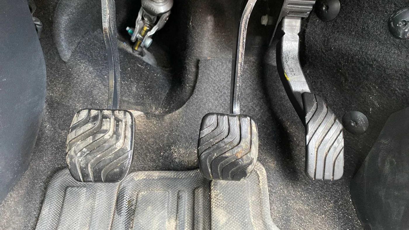 2021 Nissan MAGNITE XV TURBO, Petrol, Manual, 35,136 km, Pedals