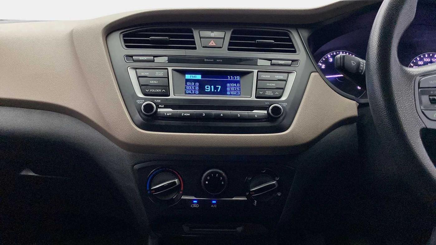 2016 Hyundai Elite i20 MAGNA 1.2, Petrol, Manual, 63,337 km, Air Conditioner