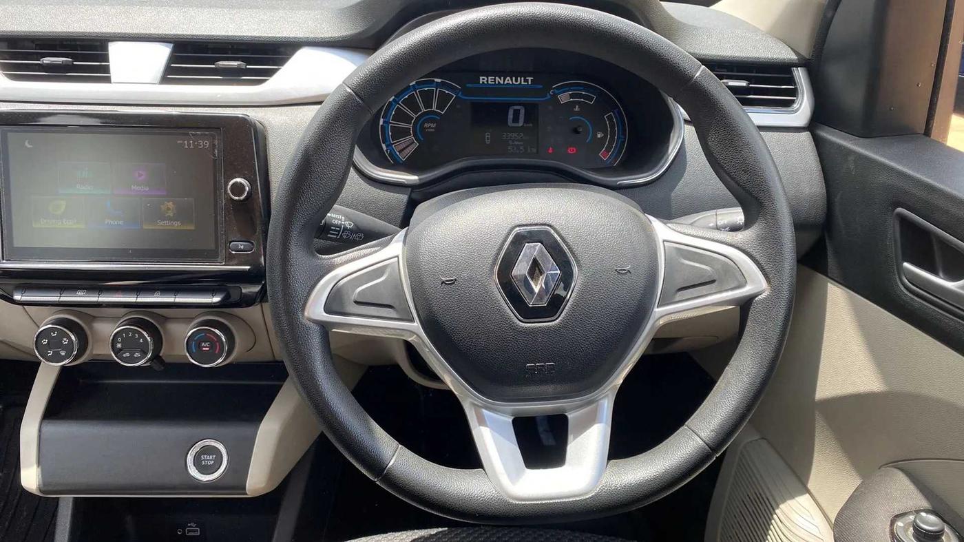 2019 Renault TRIBER RXZ, Petrol, Manual, 33,957 km, Steering Wheel Close Up