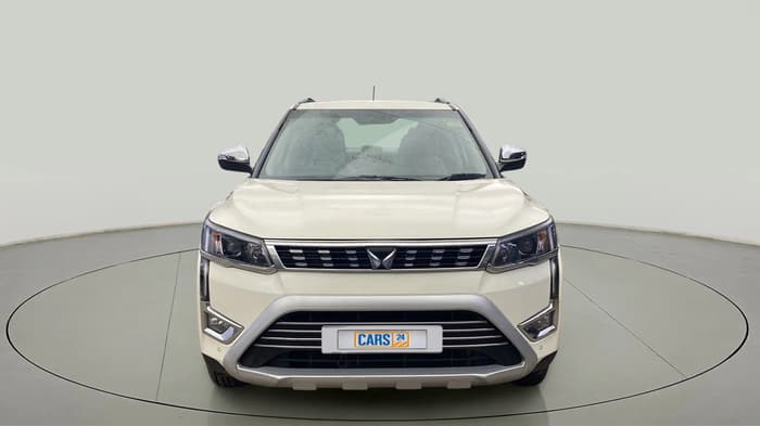 2023 Mahindra XUV300 W8 (O) 1.5 DIESEL, Diesel, Manual, 6,629 km, Front