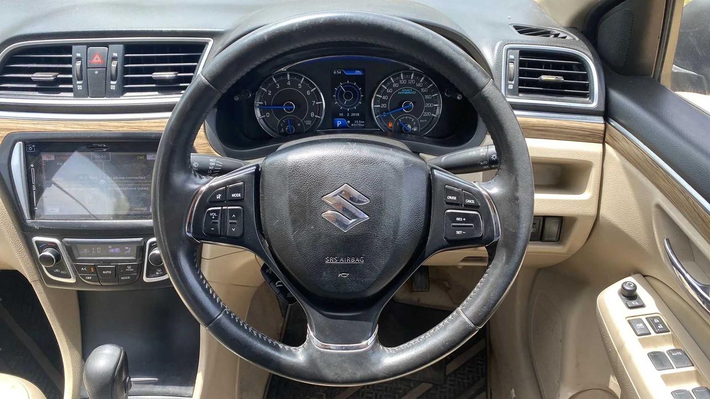 2019 Maruti Ciaz ALPHA  AT 1.5 SHVS PETROL, Petrol, Automatic, 83,454 km, Steering Wheel Close Up