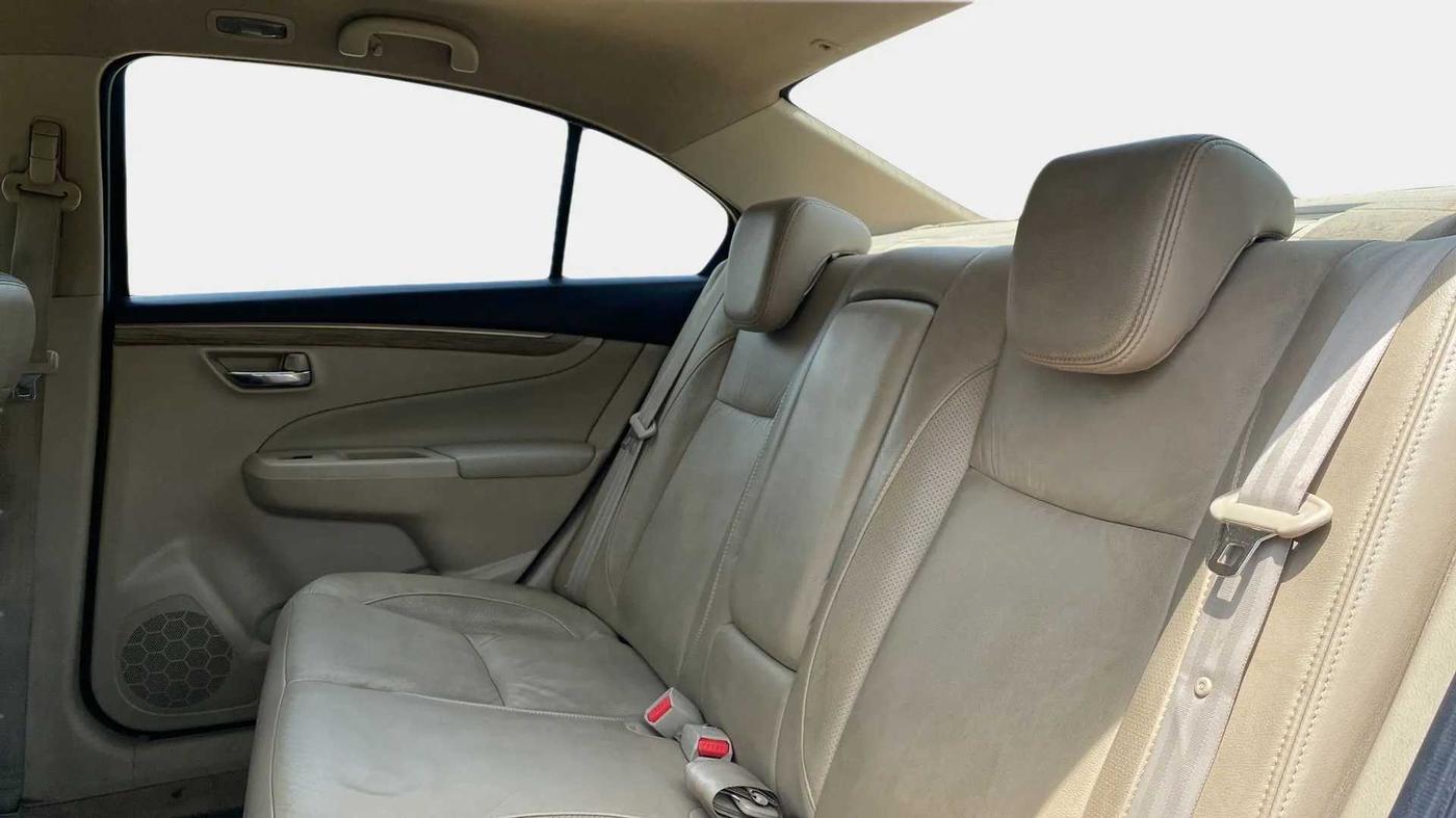 2019 Maruti Ciaz ALPHA  AT 1.5 SHVS PETROL, Petrol, Automatic, 83,454 km, Right Side Rear Door Cabin