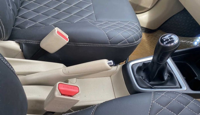 2018 Maruti Dzire VXI, Petrol, Manual, 53,997 km, Gear Lever