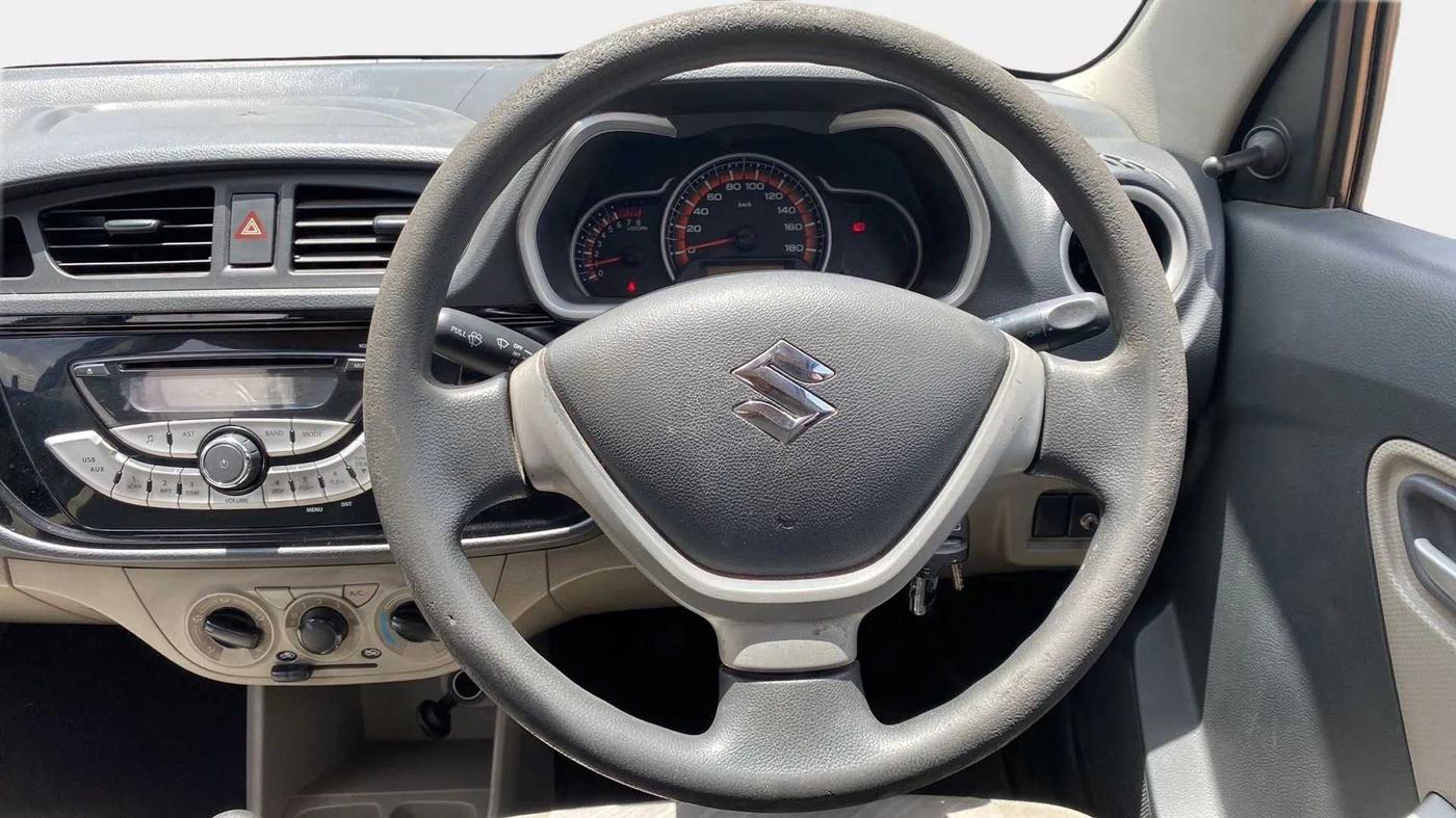2015 Maruti Alto K10 VXI, Petrol, Manual, 22,518 km, Steering Wheel Close Up
