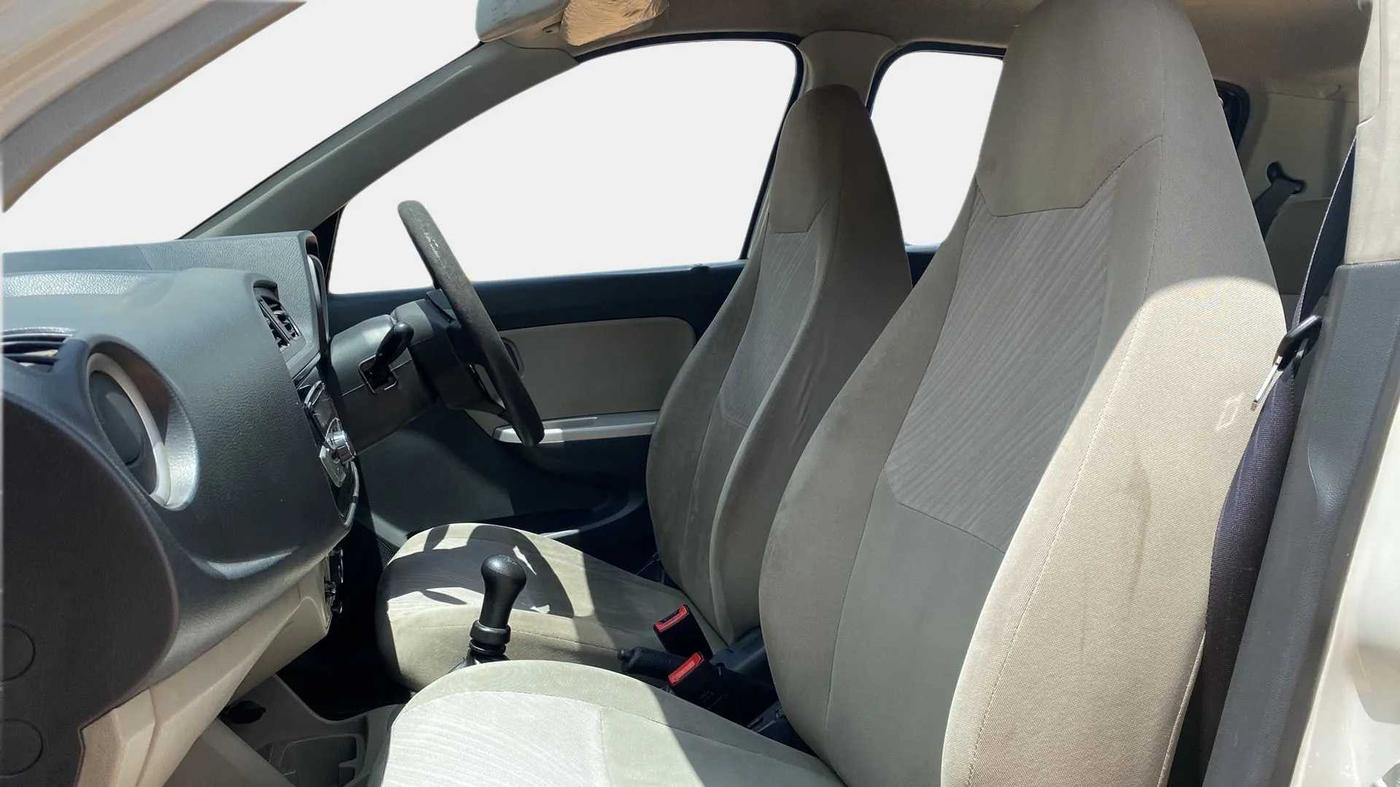 2015 Maruti Alto K10 VXI, Petrol, Manual, 22,518 km, Right Side Front Door Cabin