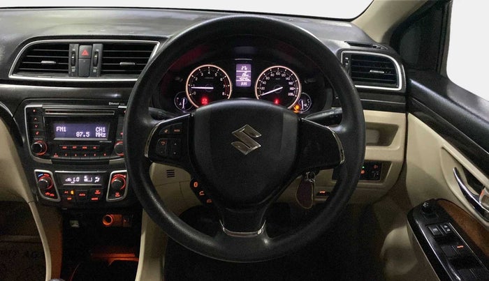 2015 Maruti Ciaz VXI+, Petrol, Manual, 40,264 km, Steering Wheel Close Up