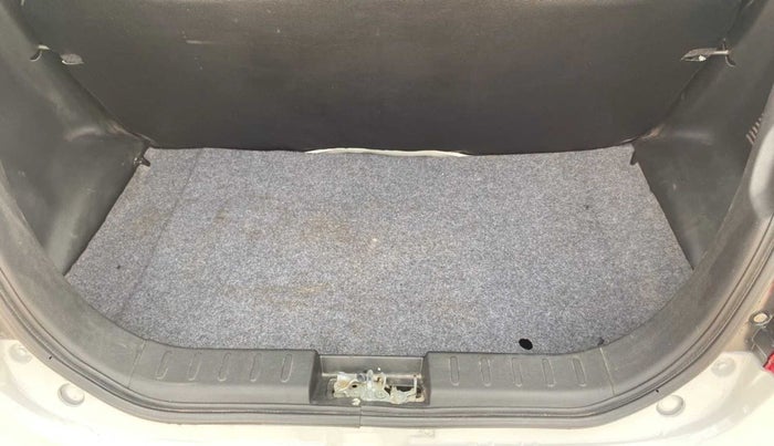 2019 Maruti Alto LXI, Petrol, Manual, 20,662 km, Boot Inside