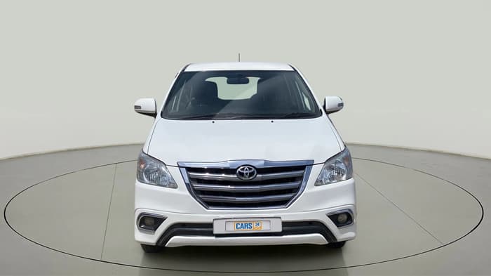 2015 Toyota Innova 2.5 ZX 7 STR, Diesel, Manual, 1,21,214 km, Front
