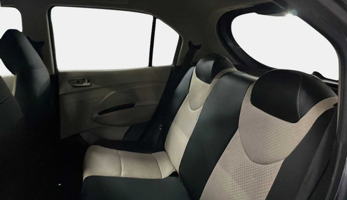 2019 Hyundai NEW SANTRO SPORTZ CNG, CNG, Manual, 67,240 km, Right Side Rear Door Cabin