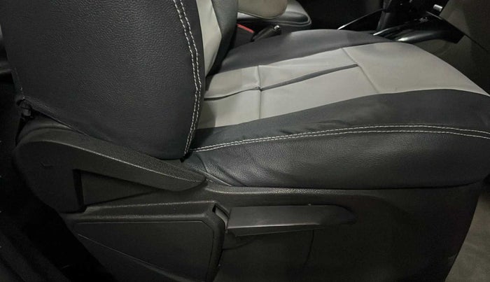 2016 Ford Ecosport TITANIUM 1.5L PETROL AT, Petrol, Automatic, 64,415 km, Driver Side Adjustment Panel