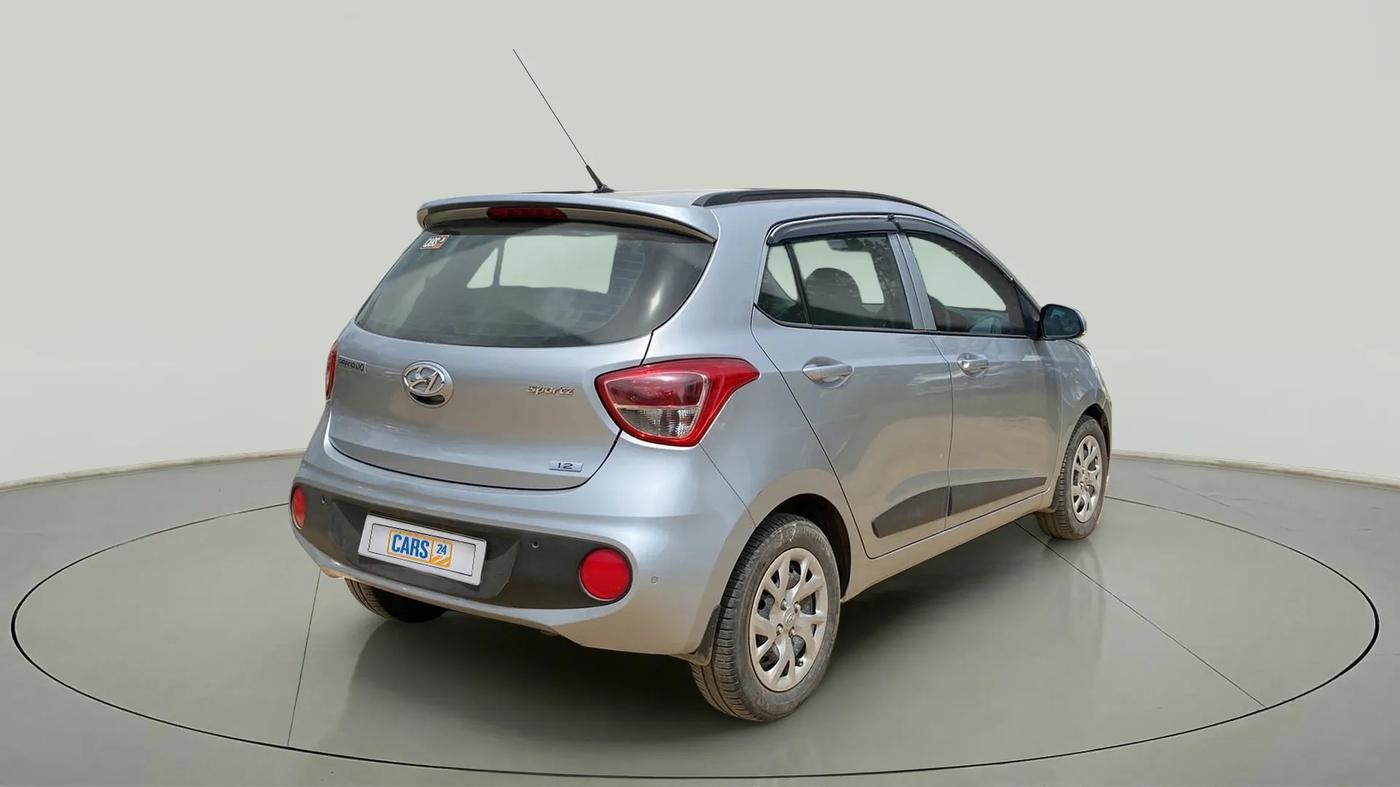 2020 Hyundai Grand i10 SPORTZ 1.2 KAPPA VTVT, Petrol, Manual, 39,717 km, Right Back Diagonal