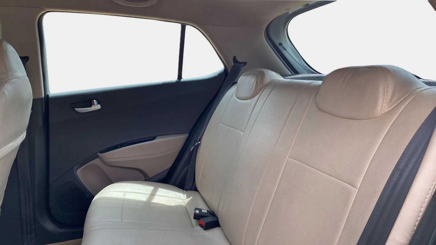 2020 Hyundai Grand i10 SPORTZ 1.2 KAPPA VTVT, Petrol, Manual, 39,717 km, Right Side Rear Door Cabin