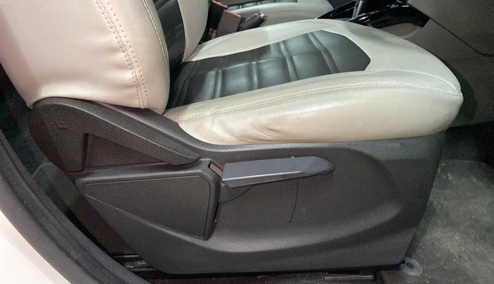 2016 Ford Ecosport TITANIUM 1.5L PETROL AT, Petrol, Automatic, 89,010 km, Driver Side Adjustment Panel