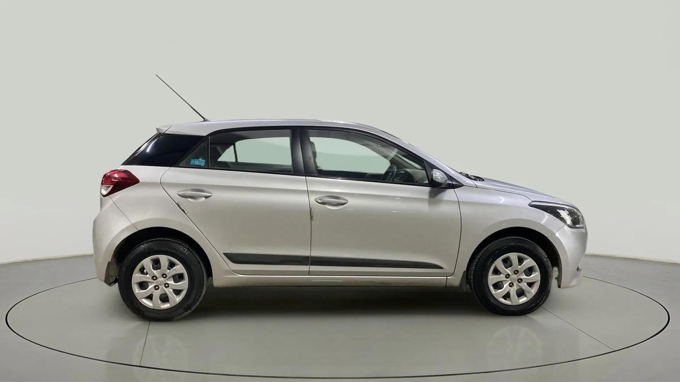 2016 Hyundai Elite i20 SPORTZ 1.2, Petrol, Manual, 52,013 km, Right Side View