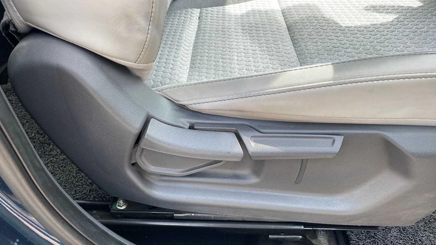 2021 Hyundai GRAND I10 NIOS MAGNA CORPORATE EDITION 1.2 KAPPA VTVT, Petrol, Manual, 26,601 km, Driver Side Adjustment Panel