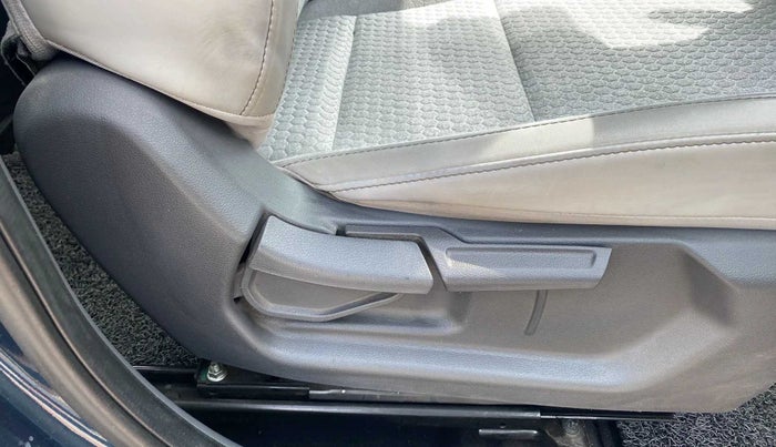 2021 Hyundai GRAND I10 NIOS MAGNA CORPORATE EDITION 1.2 KAPPA VTVT, Petrol, Manual, 26,601 km, Driver Side Adjustment Panel