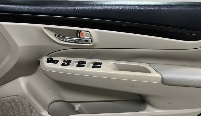 2016 Maruti Ciaz ZXI+ AT, Petrol, Automatic, 64,811 km, Driver Side Door Panels Control
