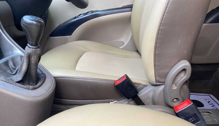 2014 Hyundai i10 MAGNA 1.1, Petrol, Manual, 73,593 km, Driver Side Adjustment Panel