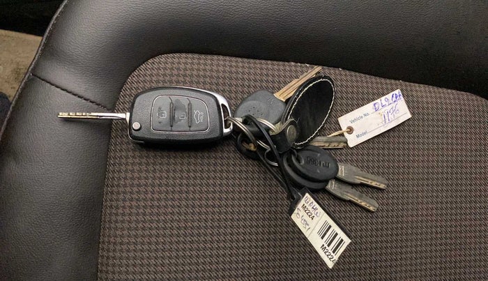 2012 Hyundai i20 MAGNA (O) 1.2, Petrol, Manual, 32,774 km, Key Close Up