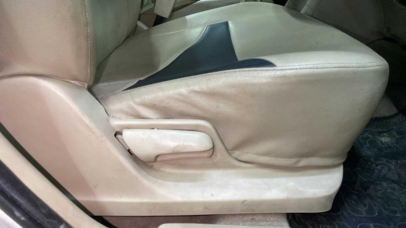 2014 Maruti Swift Dzire VXI, Petrol, Manual, 24,422 km, Driver Side Adjustment Panel