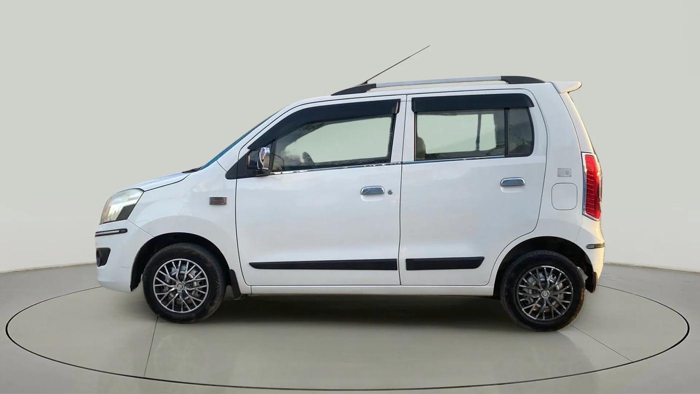 2017 Maruti Wagon R 1.0 LXI CNG, CNG, Manual, 93,101 km, Left Side