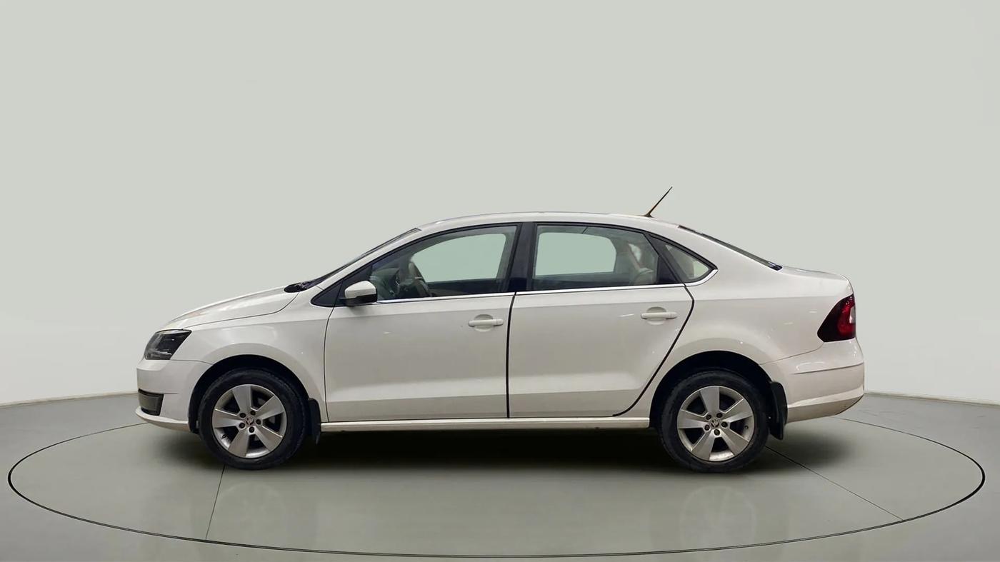 2021 Skoda Rapid 1.0 AMBITION TSI MT, Petrol, Manual, 31,127 km, Left Side