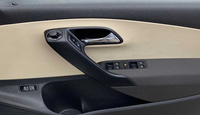 2021 Skoda Rapid 1.0 AMBITION TSI MT, Petrol, Manual, 31,127 km, Driver Side Door Panels Control
