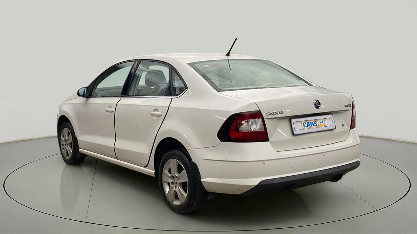 2021 Skoda Rapid 1.0 AMBITION TSI MT, Petrol, Manual, 31,127 km, Left Back Diagonal