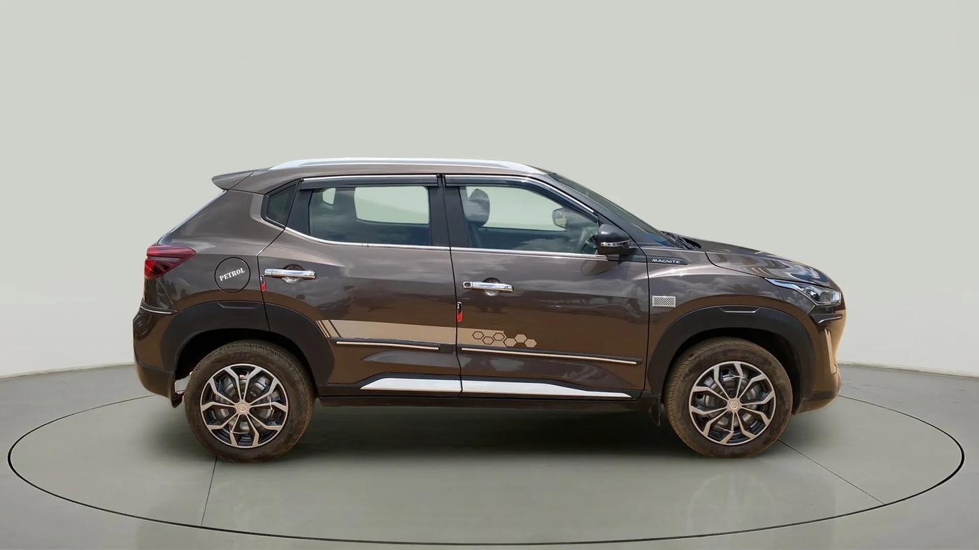2022 Nissan MAGNITE XE, Petrol, Manual, 19,286 km, Right Side View