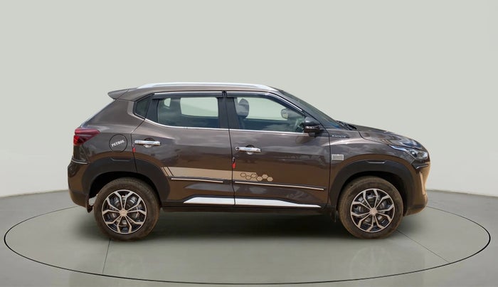 2022 Nissan MAGNITE XE, Petrol, Manual, 19,286 km, Right Side View