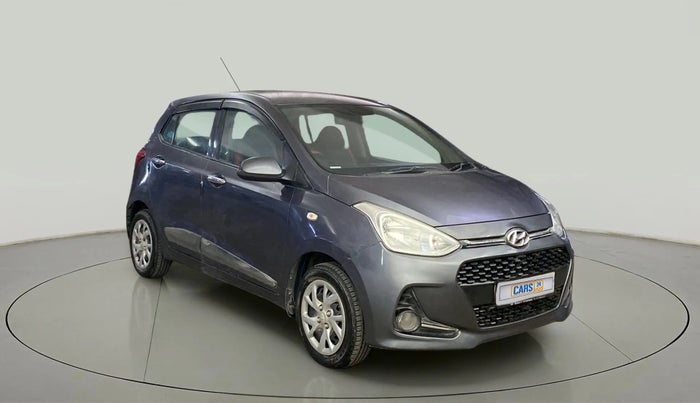 2017 Hyundai Grand i10 SPORTZ 1.2 KAPPA VTVT, Petrol, Manual, 39,088 km, Right Front Diagonal