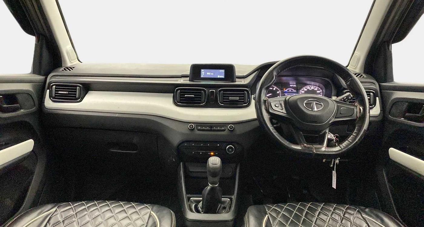 2023 Tata PUNCH PURE MT, Petrol, Manual, 38,444 km, Dashboard