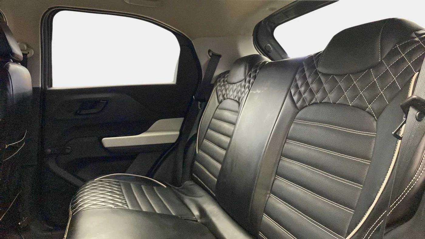 2023 Tata PUNCH PURE MT, Petrol, Manual, 38,444 km, Right Side Rear Door Cabin